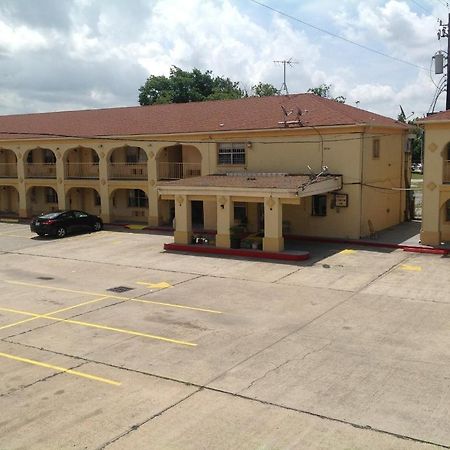 Guest Inn And Suites 休斯敦 外观 照片