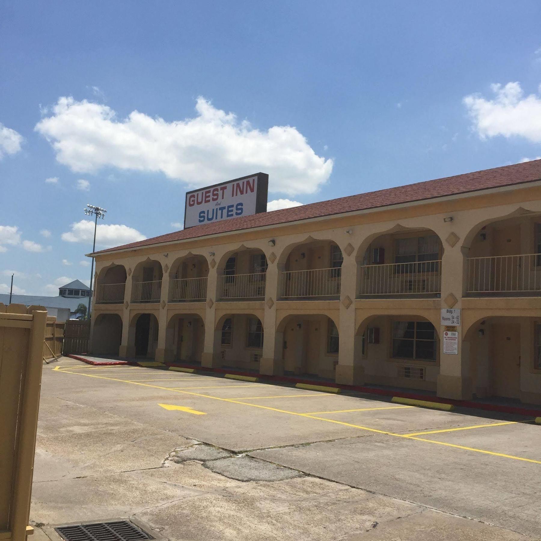 Guest Inn And Suites 休斯敦 外观 照片