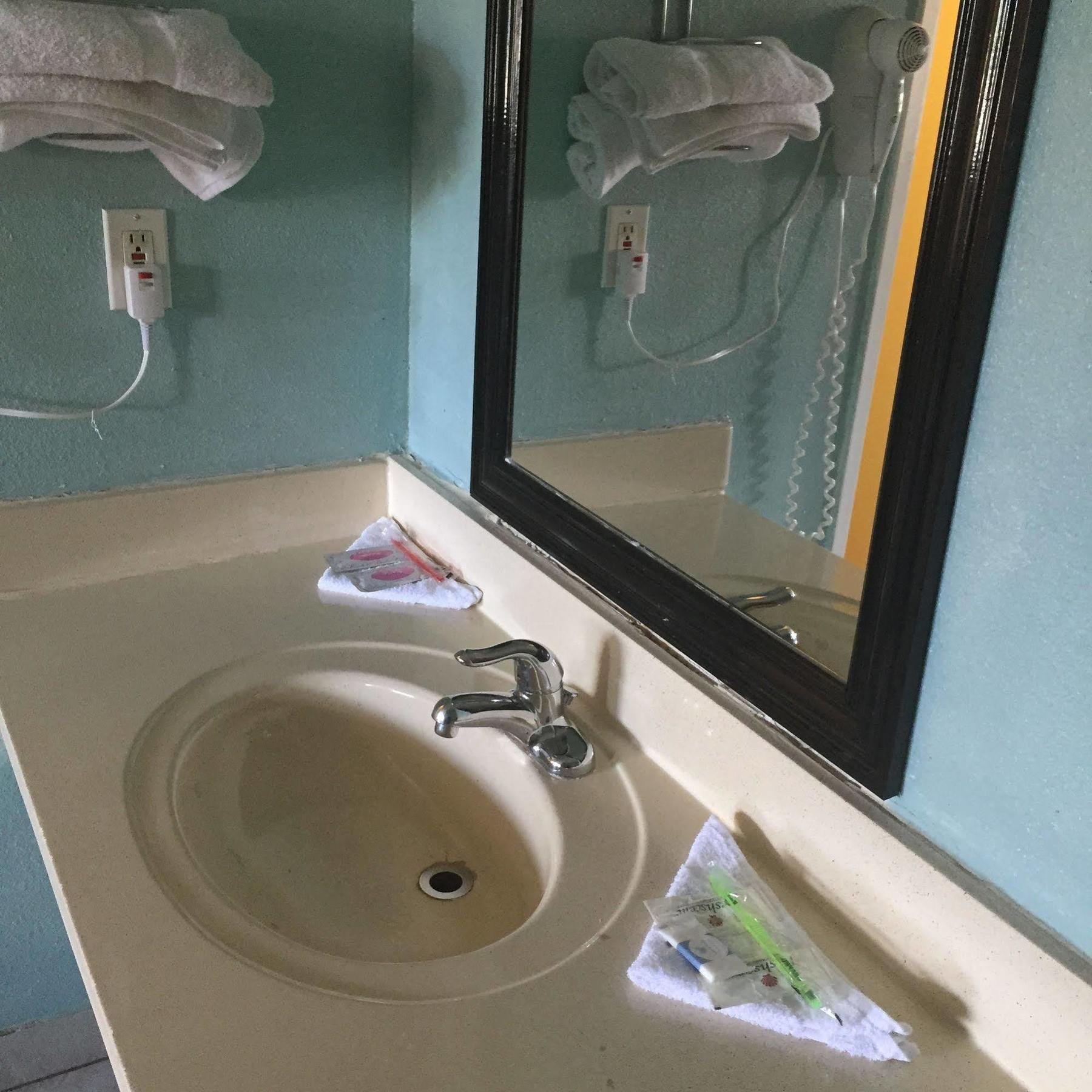 Guest Inn And Suites 休斯敦 外观 照片